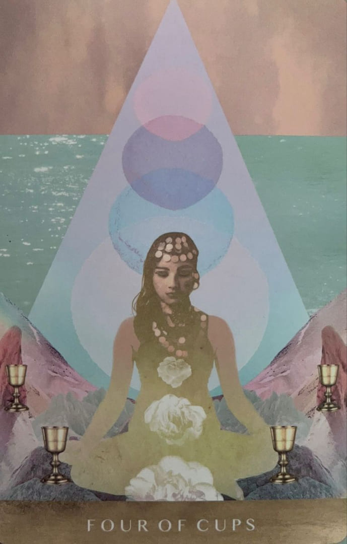 Четверка чаш — Таро Лунного Дитя