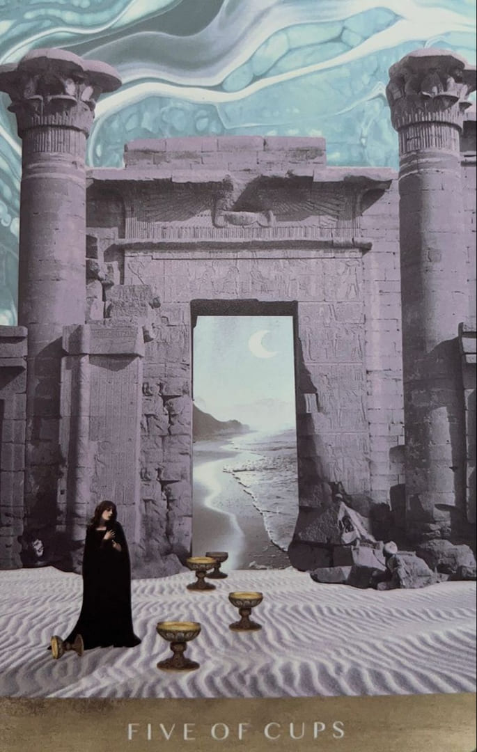 Пятёрка чаш — Таро Лунного Дитя